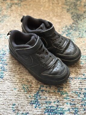Nike Kids Black Velcro & Lace Sneakers